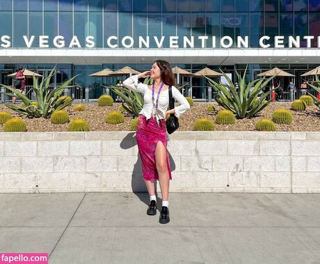 Alana Misako exclusive model galleries