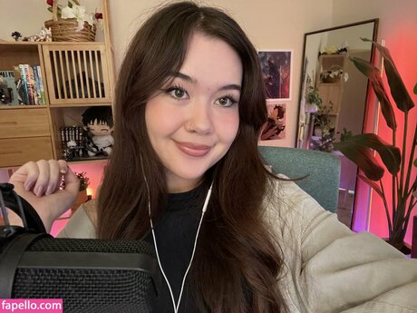 Alana Misako exclusive model galleries