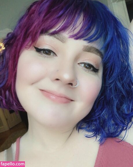 Comicbookdays erotic actress photo