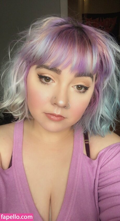 Comicbookdays model hot images