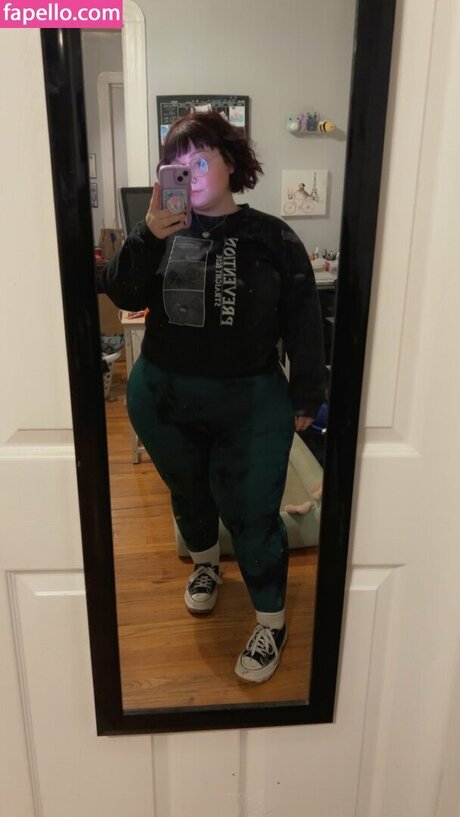 Comicbookdays beautiful model pictures