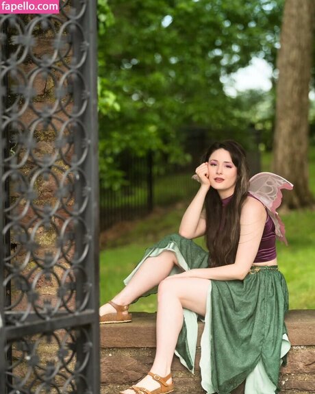 Jessthe Shire pornstar nude picture