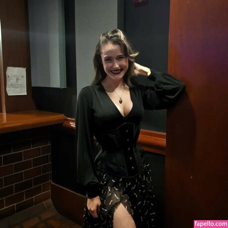 Jessthe Shire model picture