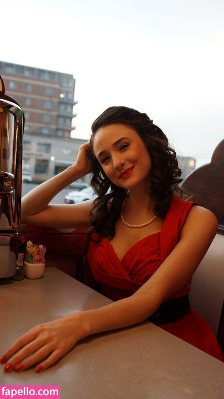 Jessthe Shire nude star archive