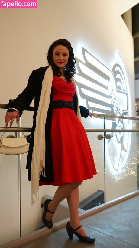 Jessthe Shire pretty actress pictures