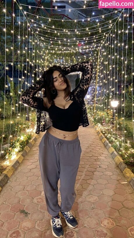 kritiii444 naked star pictures