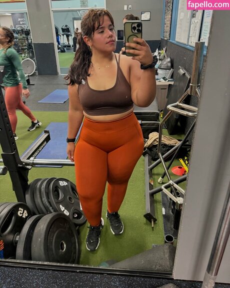 Duyein Martinez model sexy pics