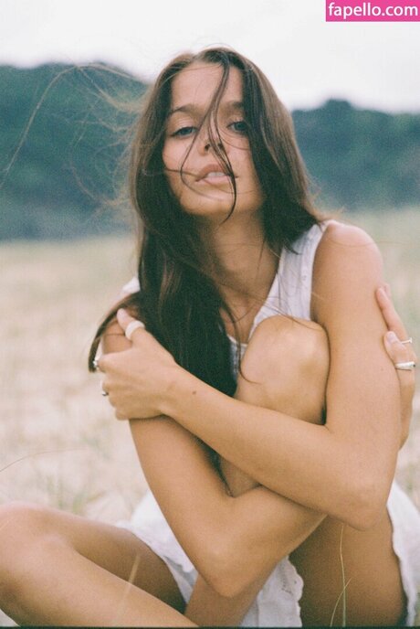 Chloe Campbell sex model image