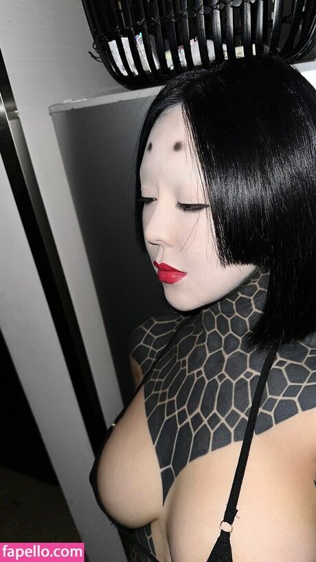 Xiaoaiepoch model sexy image