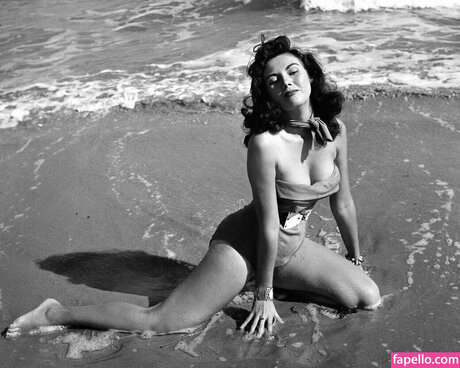 Vintage English Pinups perfect pornstar pics