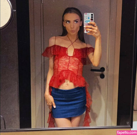 Natascha Summers star beautiful image