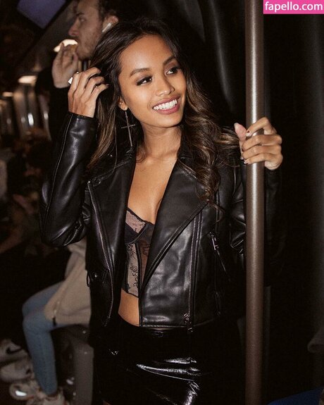 Indonesian Girls_ high quality actress photos