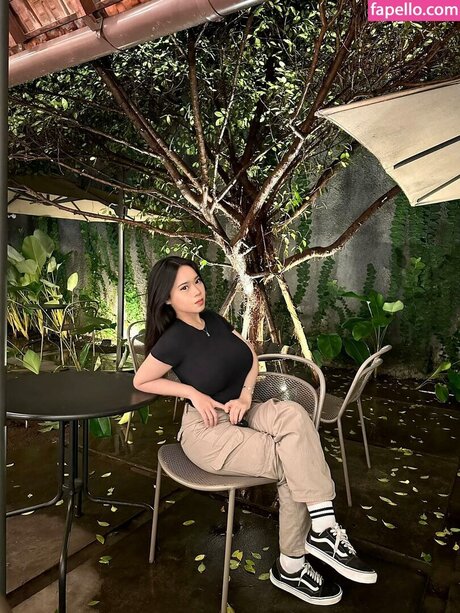 Indonesian Girls_ hot actress picture