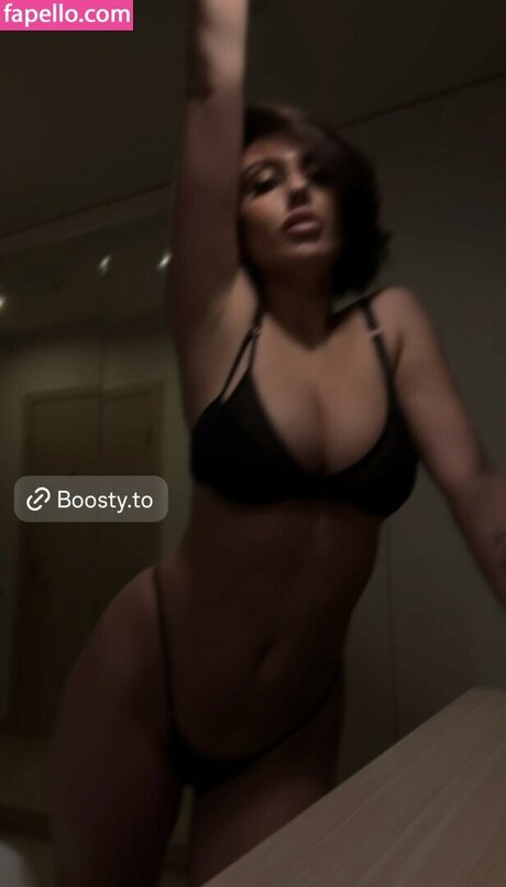 Alice Mamonova star top gallery