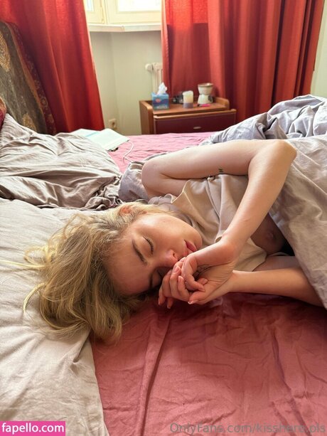 Xenaex naked actress photo