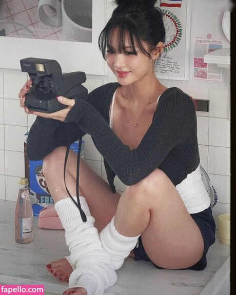 Chailee Son star sexy pic