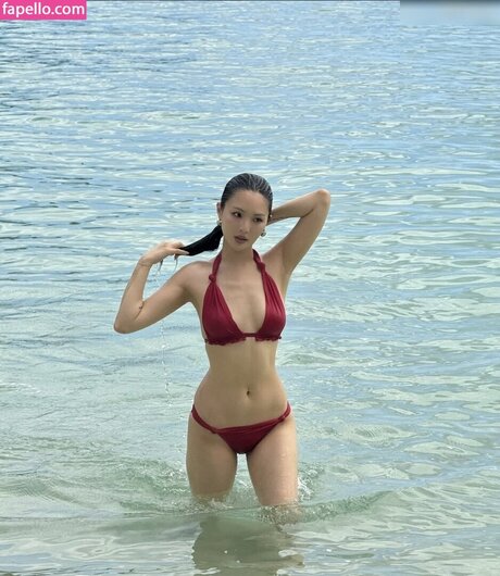 Chailee Son porn model photo