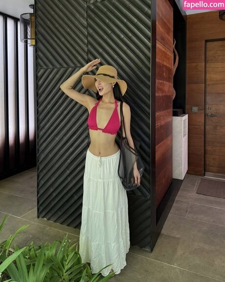 Chailee Son star sex photos