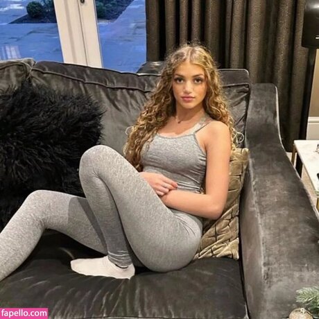 naughty onlyfans pornos images