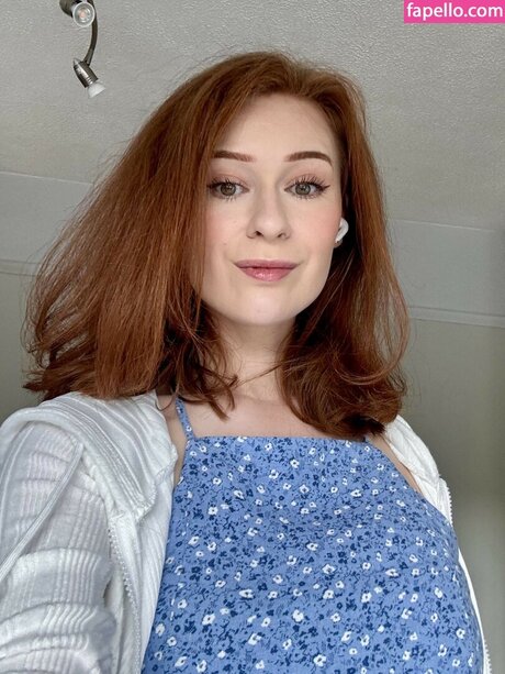 Lunaknight88 beautiful model picture