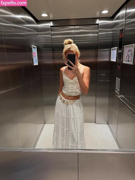 emwallbank naked pornstar archive