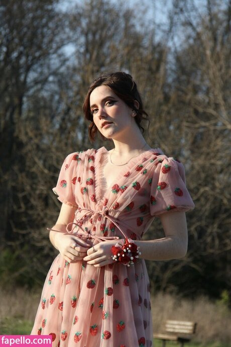 graciecatemakes nice actress pictures