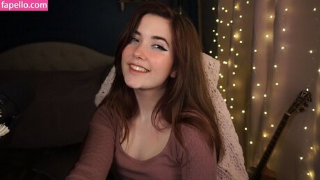 graciecatemakes art model picture