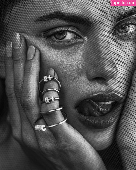 Charleen Weiss free actress pictures