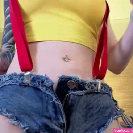 Lust One model hot picture