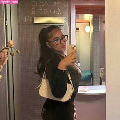 Pinkhealz Xyshams adult star images