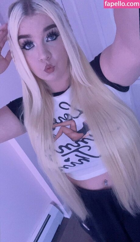 sunbunnysage xxx pornstar image