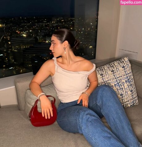 ayaattt model top gallery