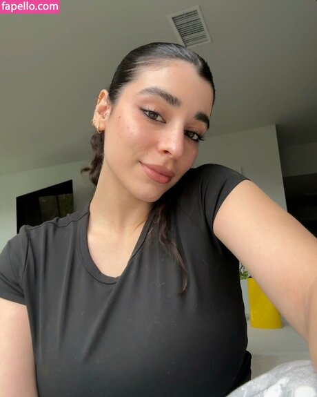 ayaattt beautiful actress pics