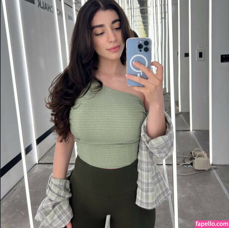 ayaattt pornstar adult photo