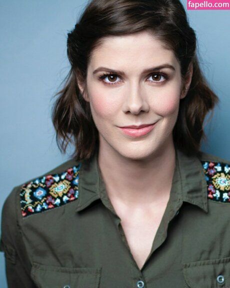 Bryarly Bishop top model galleries