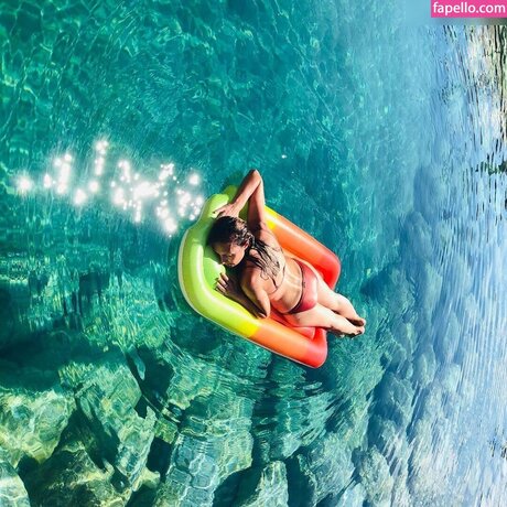 Roberta Bieling model erotic pic