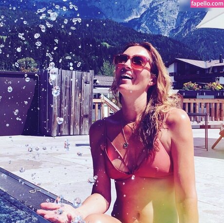 Roberta Bieling star nudes photos