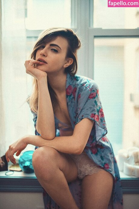 Charlotte Mckee nice pornstar pic