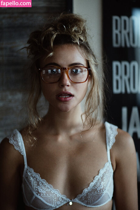 Charlotte Mckee star xxx gallery