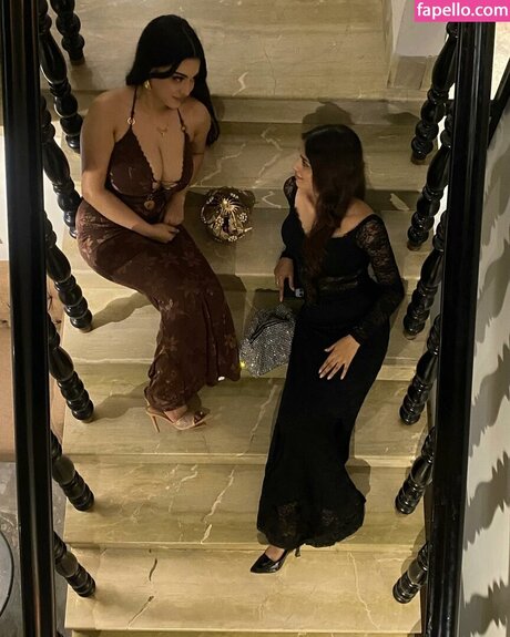 mumtahinaaa_ art star pic