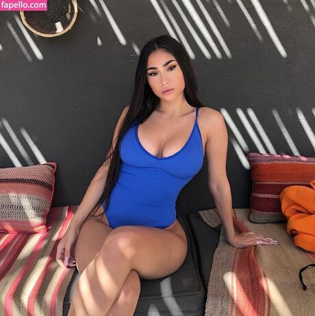 Paloma Mami nude star img