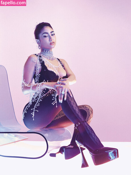 Paloma Mami nice pornstar pic