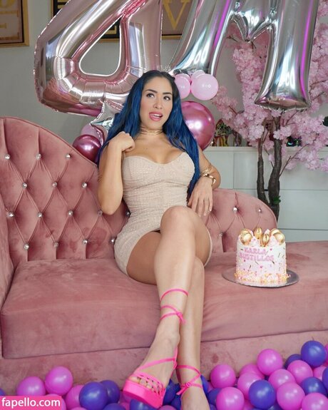 real twin onlyfans top image