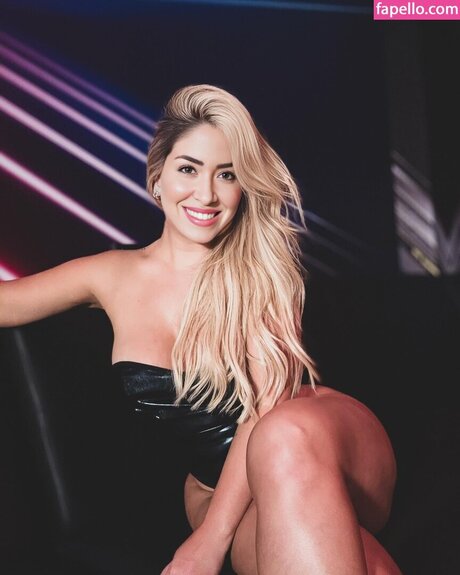 dark nipples onlyfans hd pic