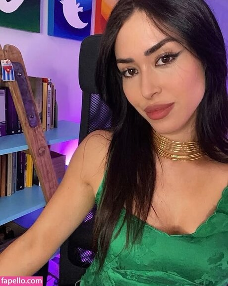 brown eyes kitty onlyfans xxx picture