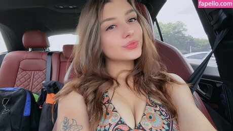 Selinasweets Hailhalizzle nice actress img