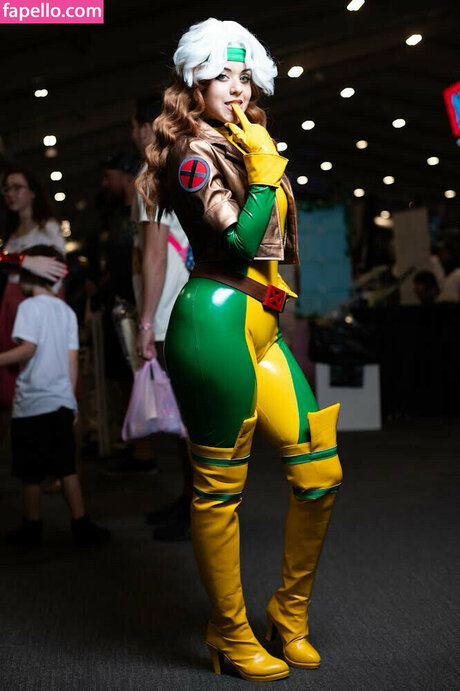 Snarky Jay Cosplay beautiful model picture