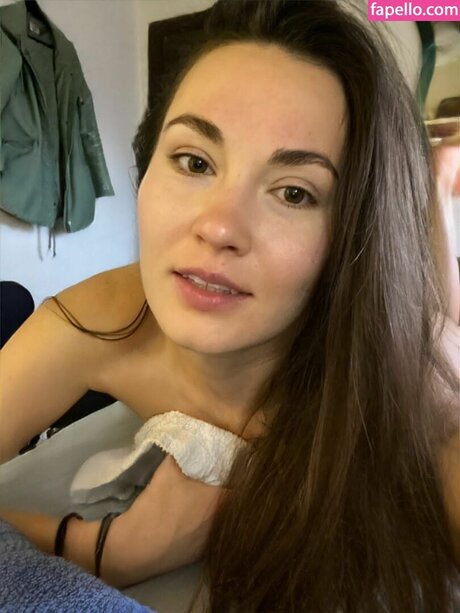 ekaterina naturally model hd pic