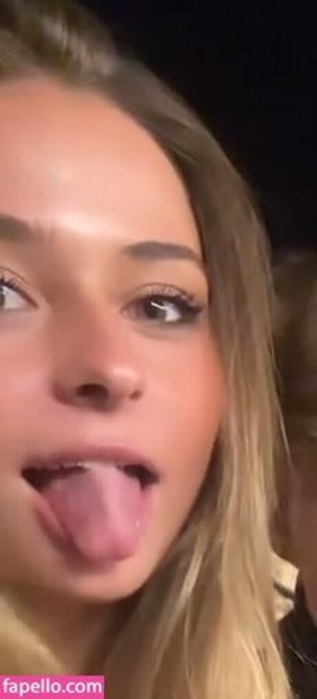 gr0us3 and maisi3 xxx pornstar gallery