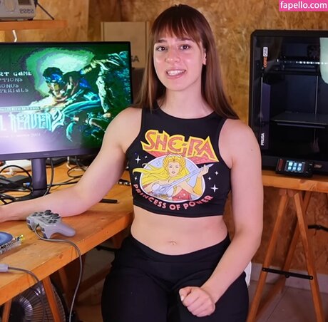 Sayaka Chialva porn model photos